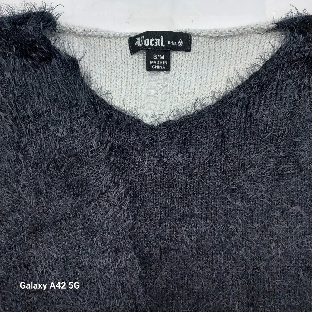 Vocal USA Womens Fuzzy Knit Sweater‎ V-Neck Sparkle Silver Gray Black S/M